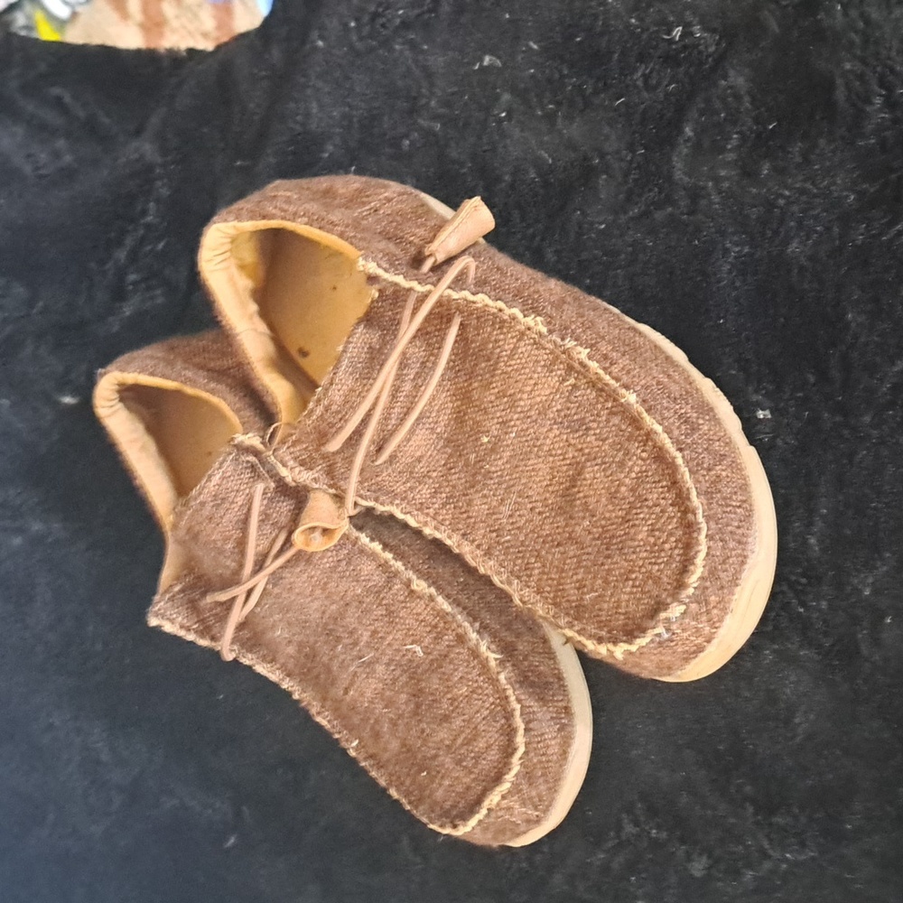 Fabric Women's Chukka Shoe size 6